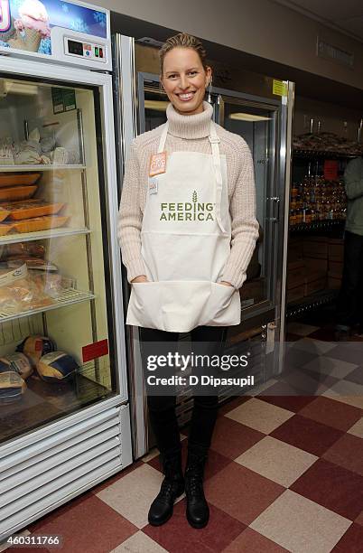 Model Karolina Kurkova attends Feeding America Hosts Bi-Coastal Celebrity Volunteer Event at the Food Bank For New York City’s Community Kitchen &...