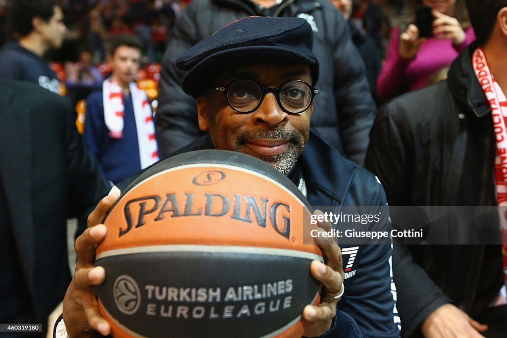 EA7 Emporio Armani Milan v Panathinaikos Athens - Turkish Airlines Euroleague
