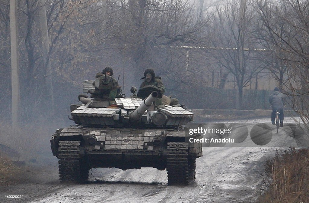 Pro-Russian separatists break ceasefire in Donetsk