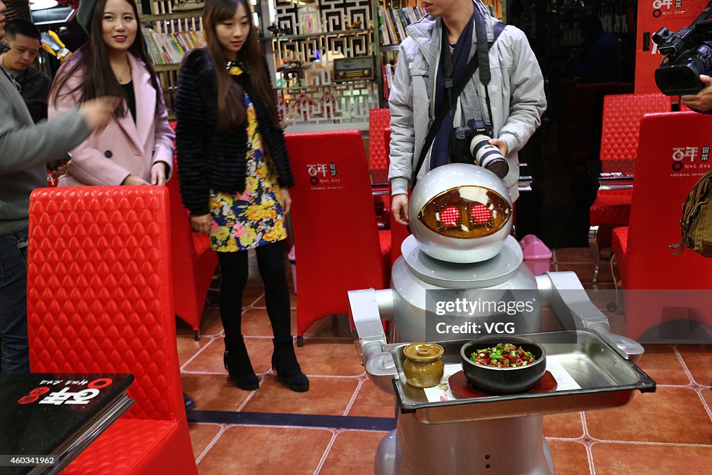 Restaurant Spends 100 Thousand US Dollars Hiring Robots As Waiters