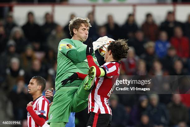 , Goalkeeper Anton Shunin of Dinamo Moscow, Andres Guardado of PSV during the UEFA Europa League group match between PSV Eindhoven and Dinamo Moscow...