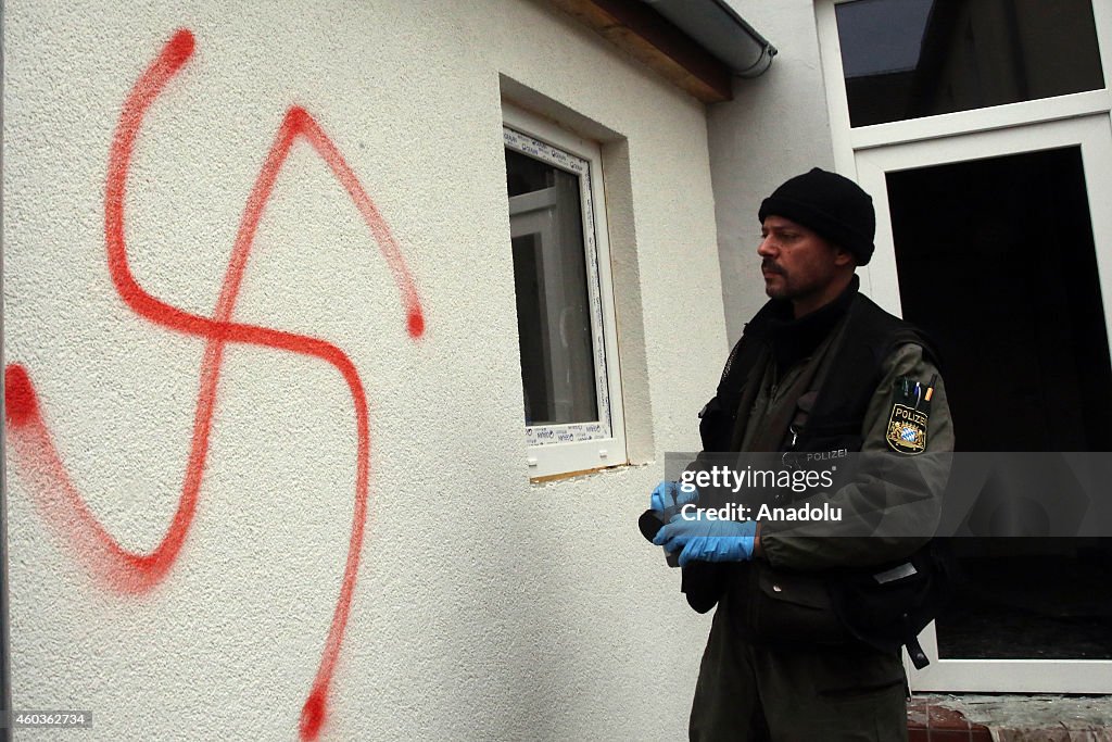 Fires break out at German refugee housing site