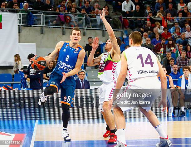 Nemanja Nedovic, #8 of Valencia Basket in action during the 2014-2015 Turkish Airlines Euroleague Basketball Regular Season Date 9 game between...