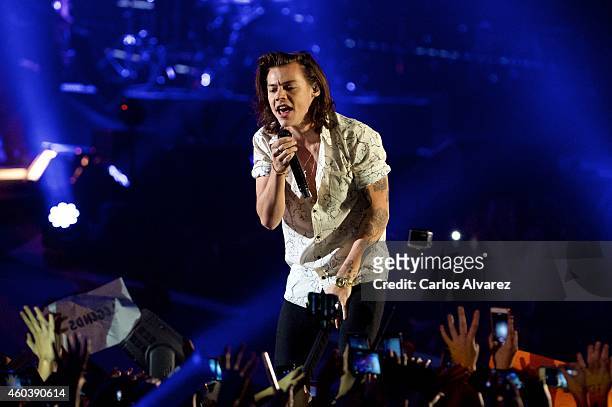 Harry Styles of One Direction performs on stage during the "40 Principales" awards 2013 ceremony at the Barclaycard Center on December 12, 2014 in...