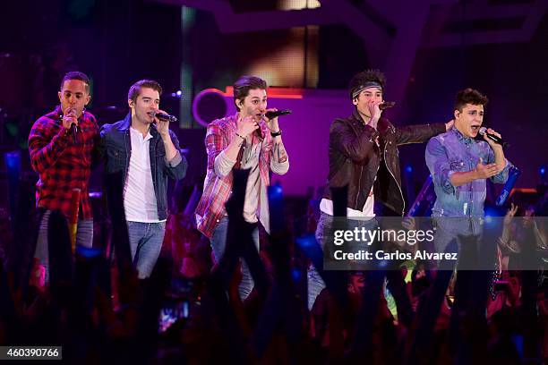 Midnight Red perform on stage during the "40 Principales" awards 2013 ceremony at the Barclaycard Center on December 12, 2014 in Madrid, Spain.