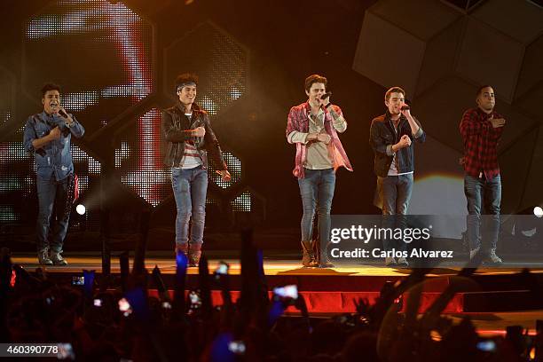 Midnight Red perform on stage during the "40 Principales" awards 2013 ceremony at the Barclaycard Center on December 12, 2014 in Madrid, Spain.