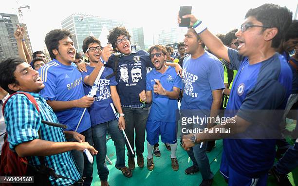 Chelsea FC fans sing during the Barclays Premier League 'Live' event on December 13, 2014 in Mumbai, India.