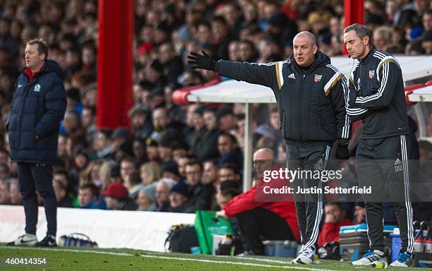 Mark Warburton Manager of Brentford FC makes a point during the Sky Bet Championship match between Brentford and Blackburn Rovers at Griffin Park on...