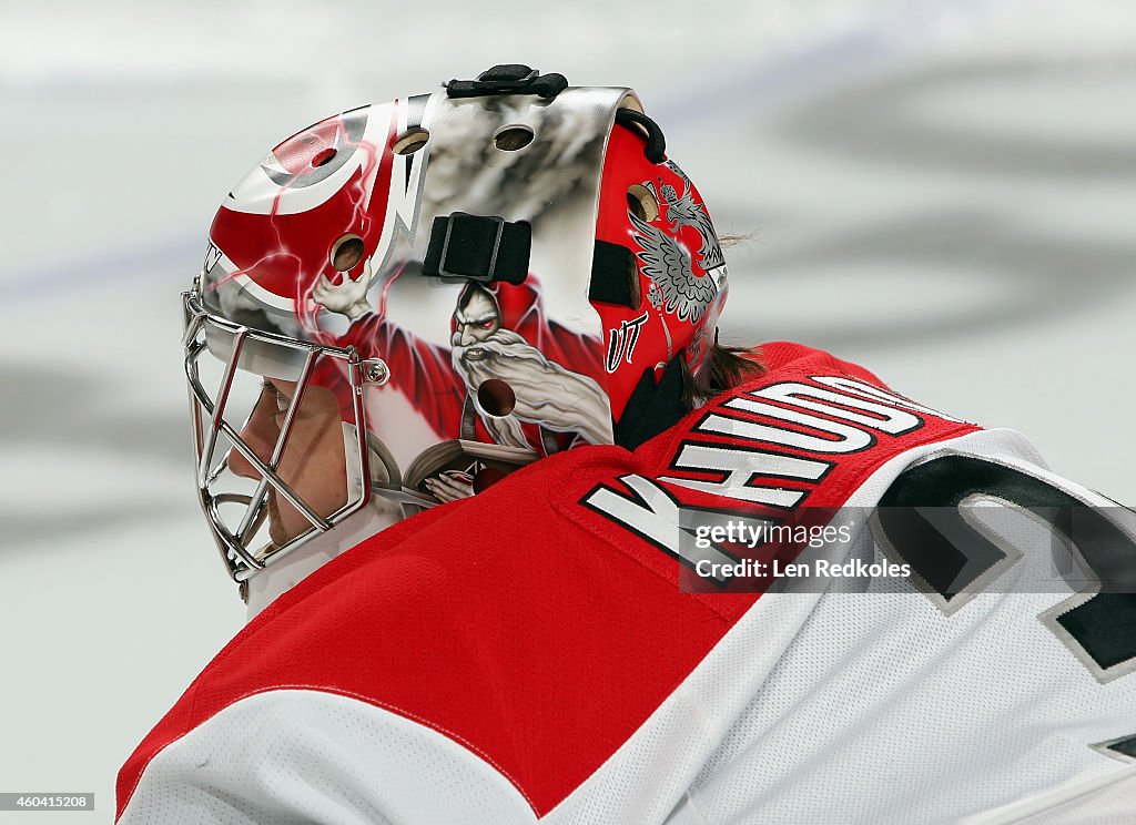 Carolina Hurricanes v Philadelphia Flyers