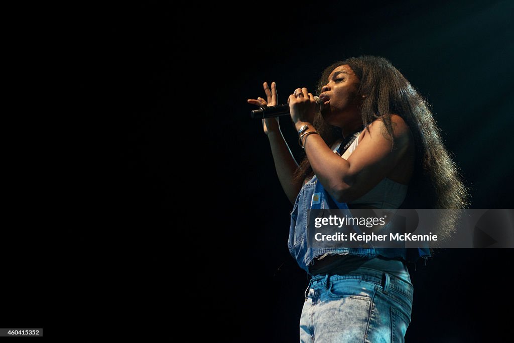 Jhene Aiko In Concert - Los Angeles CA