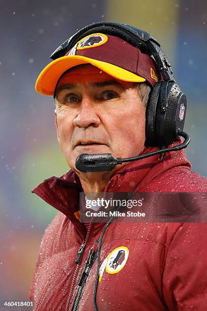 Head coach Mike Shanahan of the Washington Redskins looks on from the sidelines during the game against the New York Giants at MetLife Stadium on...