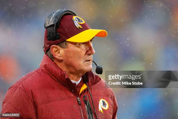 Head coach Mike Shanahan of the Washington Redskins looks on from the sidelines during the game against the New York Giants at MetLife Stadium on...