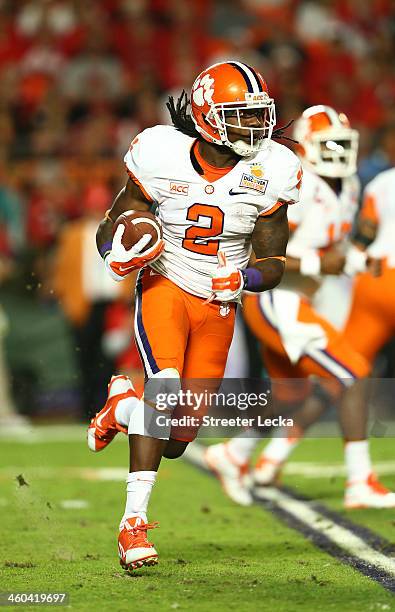 Sammy Watkins of the Clemson Tigers runs with the ball in the second quarter against the Ohio State Buckeyes during the Discover Orange Bowl at Sun...