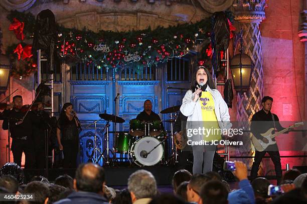 Daniela Romo Photos and Premium High Res Pictures - Getty Images