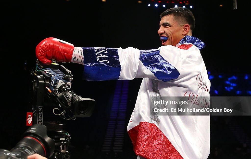 Victor Ortiz v Manuel Perez