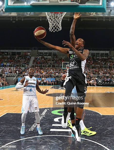 Jordan McRae of United shoots during the round 10 NBL match between Melbourne United and the New Zealand Breakers at Hisense Arena on December 14,...