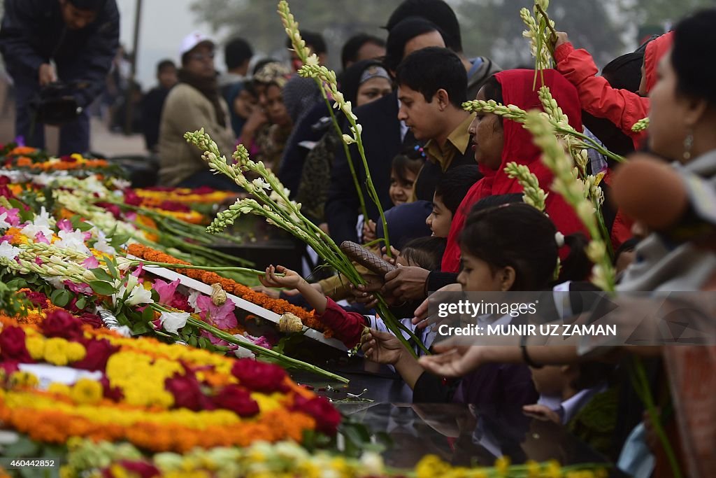 BANGLADESH-MEMORIAL-MARTYRS-HOMAGE