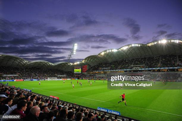 General view of play during the round 13 A-League match between the Melbourne Victory and Brisbane Roar at AAMI Park on January 4, 2014 in Melbourne,...