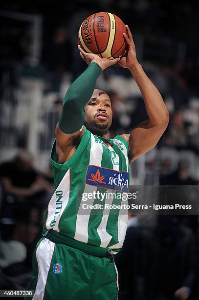 Sundiata Gaines of Sidigas in action during the LegaBasket serie A1 match between Virtus Granarolo Bologna and Sidigas Avellino at Unipol Arena on...