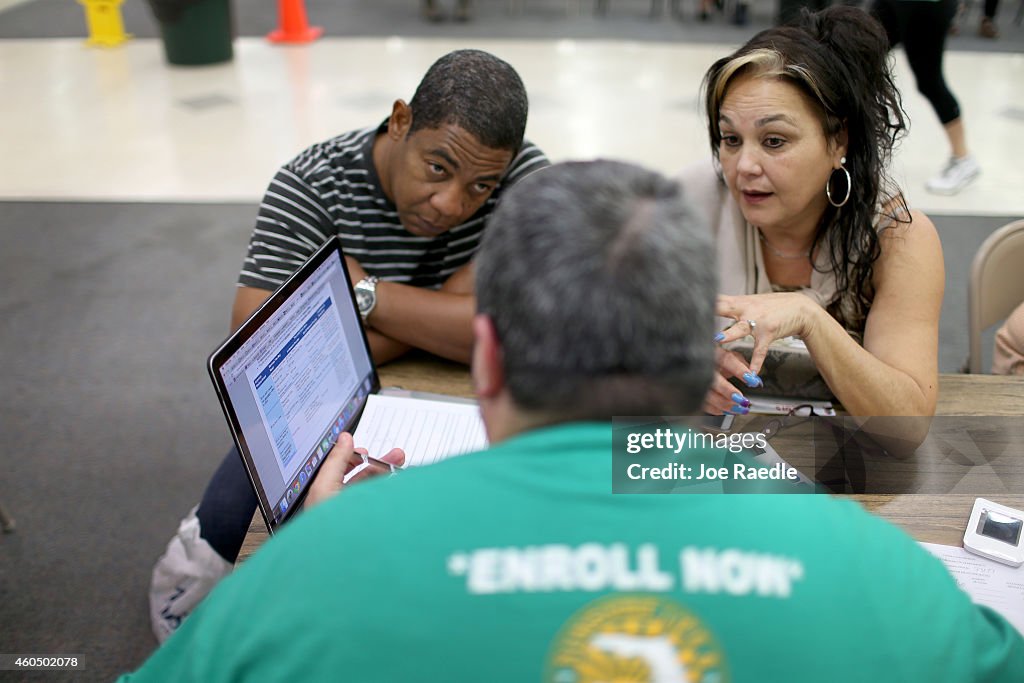 People Rush To Enroll Before Deadline For Affordable Care Act