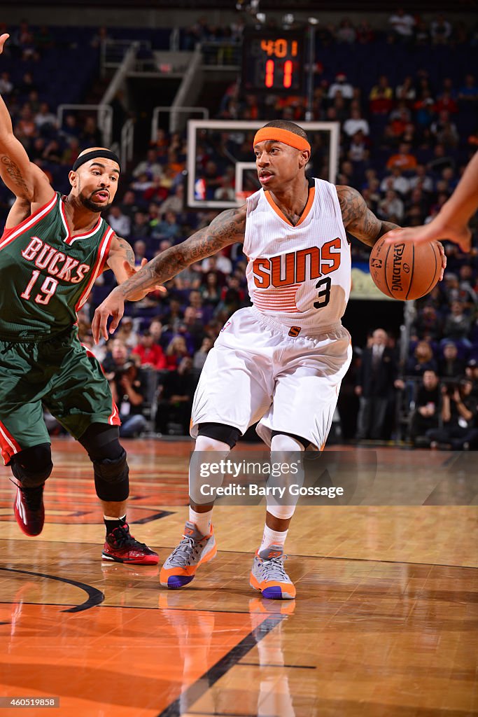 Milwaukee Bucks v Phoenix Suns