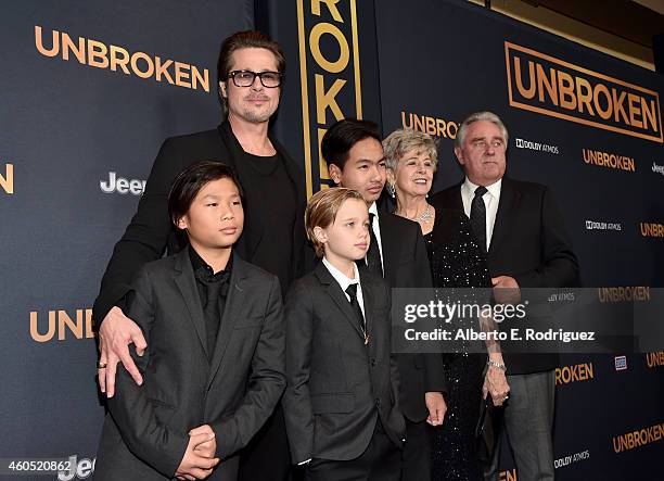 Actor Brad Pitt , Pax Thien Jolie-Pitt, Shiloh Nouvel Jolie-Pitt,, Maddox Jolie-Pitt, Jane Pitt, and William Pitt attend the premiere of Universal...