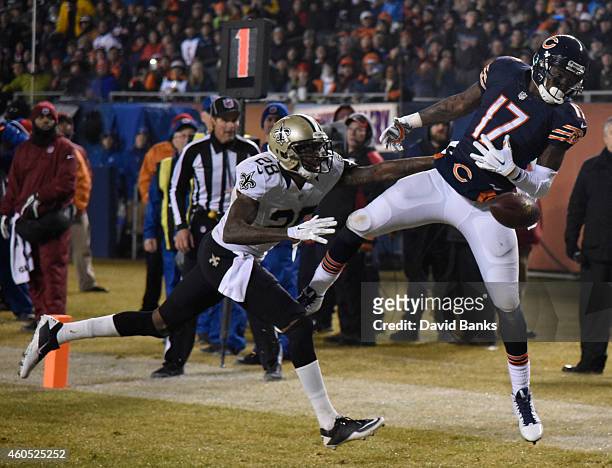 Alshon Jeffery of the Chicago Bears tries to make a catch as he's defended by Keenan Lewis of the New Orleans Saints during the fourth quarter on...