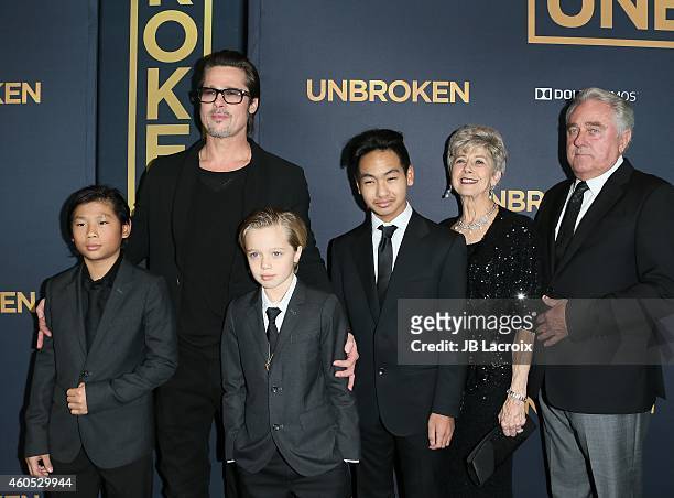 Brad Pitt , Pax Thien Jolie-Pitt, Shiloh Nouvel Jolie-Pitt,, Maddox Jolie-Pitt, Jane Pitt and William Pitt attend the "Unbroken" Los Angeles premiere...