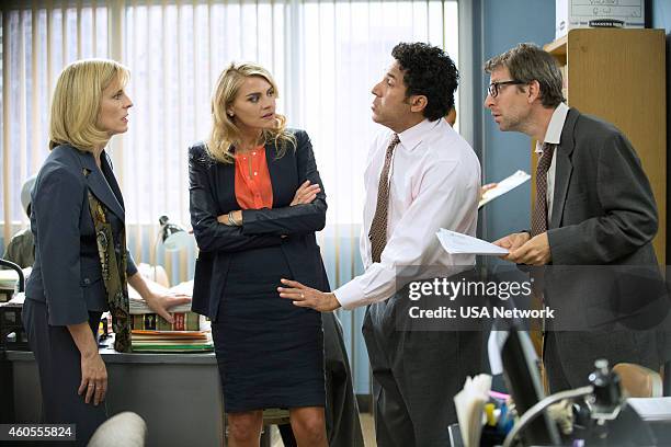 Brief Encounters -- Episode 112 -- Pictured: Maria Bramford as Cheryl, Eliza Coupe as Nina, Oscar Nunez as Carlos, Peter Spruyt as Boring Larry --