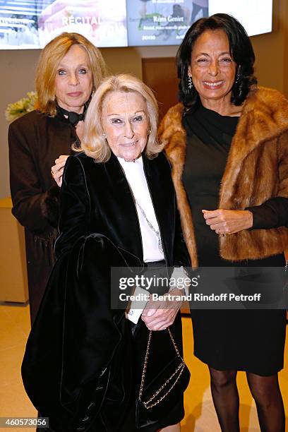 Miss Gerald de Roquemaurel, Micheline Maus and Princess Louis Albert de Broglie attend the 'Fondation Claude Pompidou' : Charity Party at Fondation...