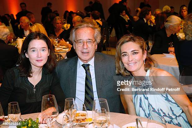 Diane de Mac Mahon, Editor Olivier Orban and Fabienne Bazire attend the 'Fondation Claude Pompidou' : Charity Party at Fondation Louis Vuitton on...