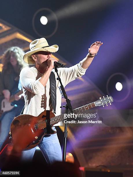 Honoree Kenny Chesney accepts the Groundbreaker Award onstage during the 2014 American Country Countdown Awards at Music City Center on December 15,...