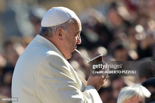 TOPSHOT-VATICAN-POPE-AUDIENCE-BIRTHDAY TOPSHOT-VATICAN-POPE-AUDIENCE-BIRTHDAY