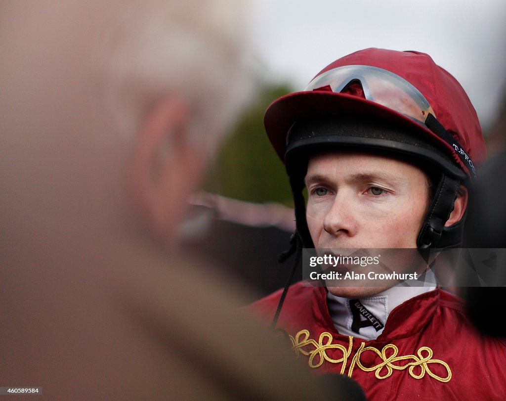 Lingfield Races