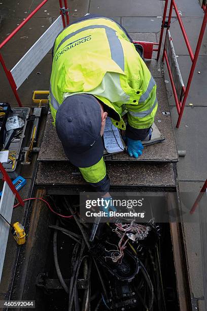Bt Network Engineer Bt Engineer Photos and Premium High Res Pictures - Getty Images