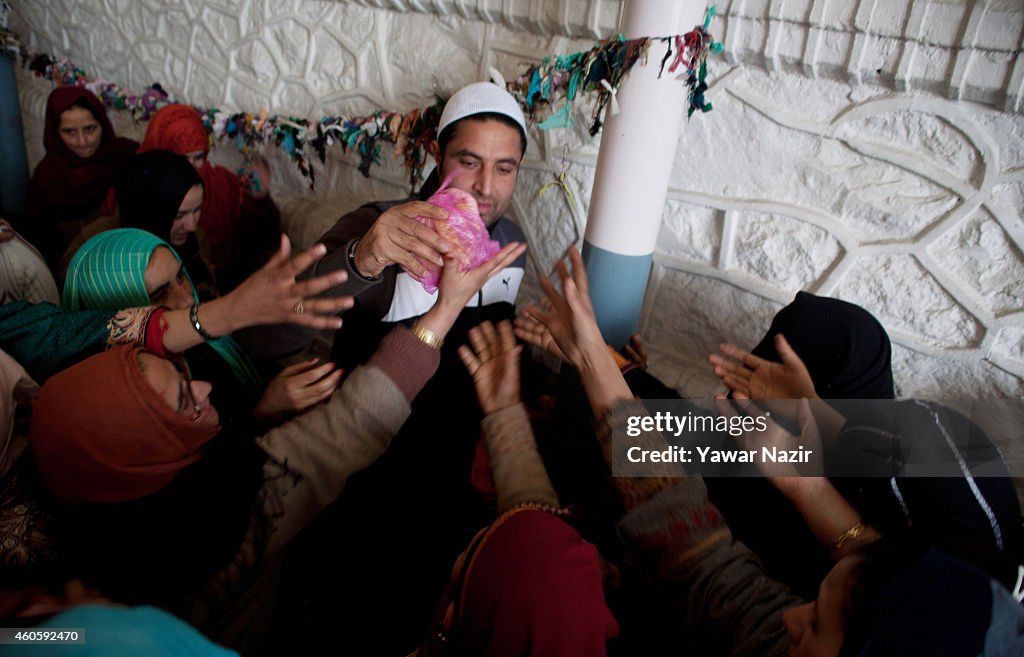 Muslims Throng To The Shrine Of Saint Makdoomi In Kashmirr