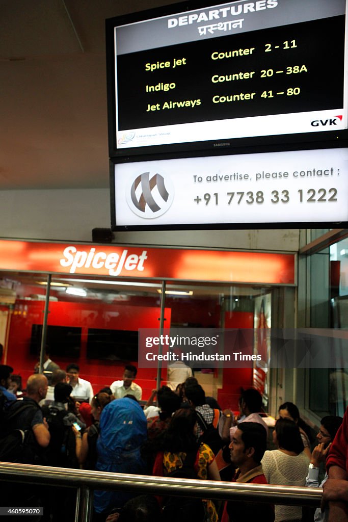 Passengers Stranded At Airport As Spicejet Flights Grounded