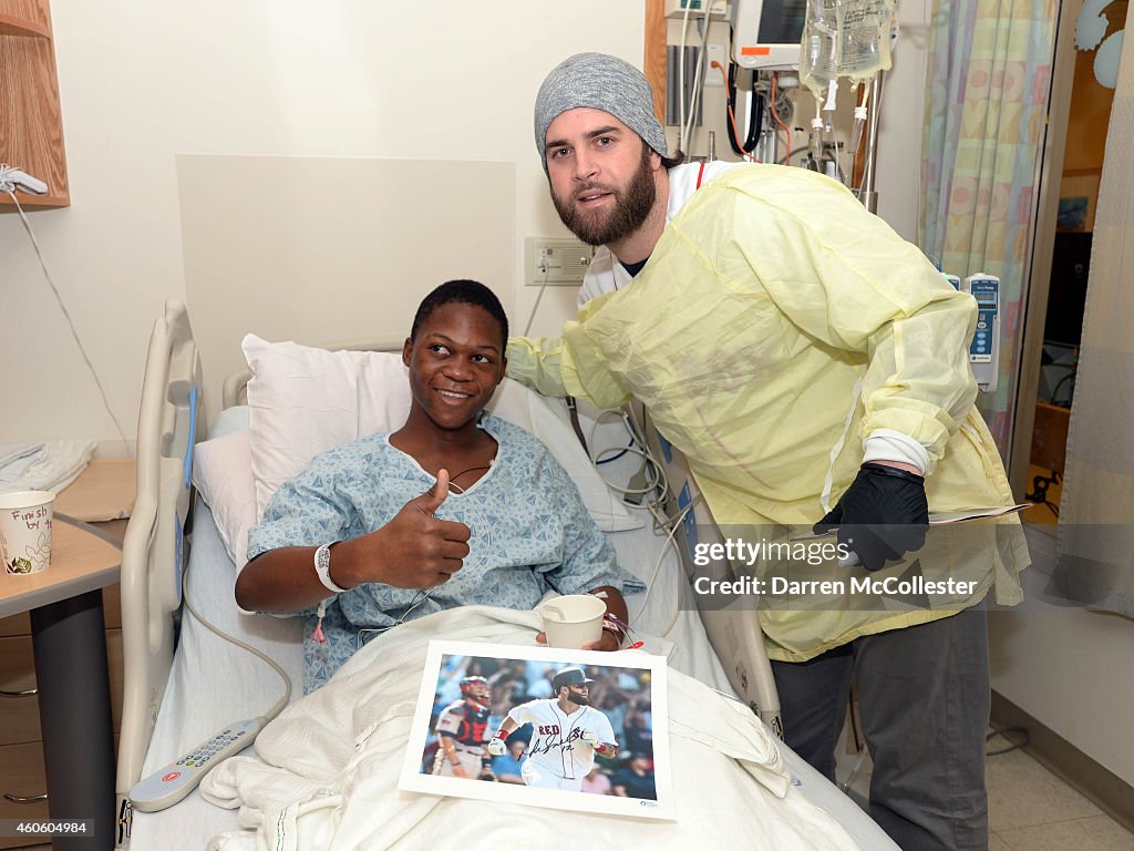 Mike Napoli and New Balance Bring Holiday Spirit to Boston Children's Hospital