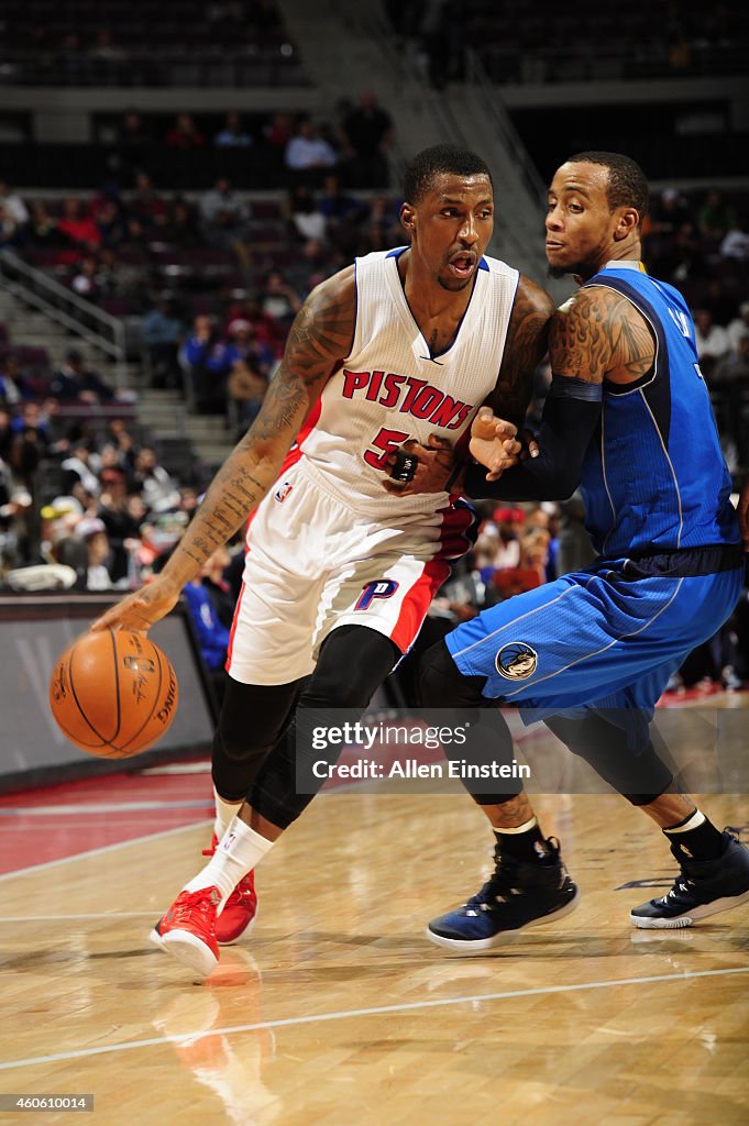 Dallas Mavericks v Detroit Pistons