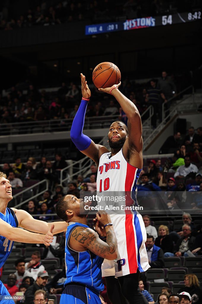 Dallas Mavericks v Detroit Pistons