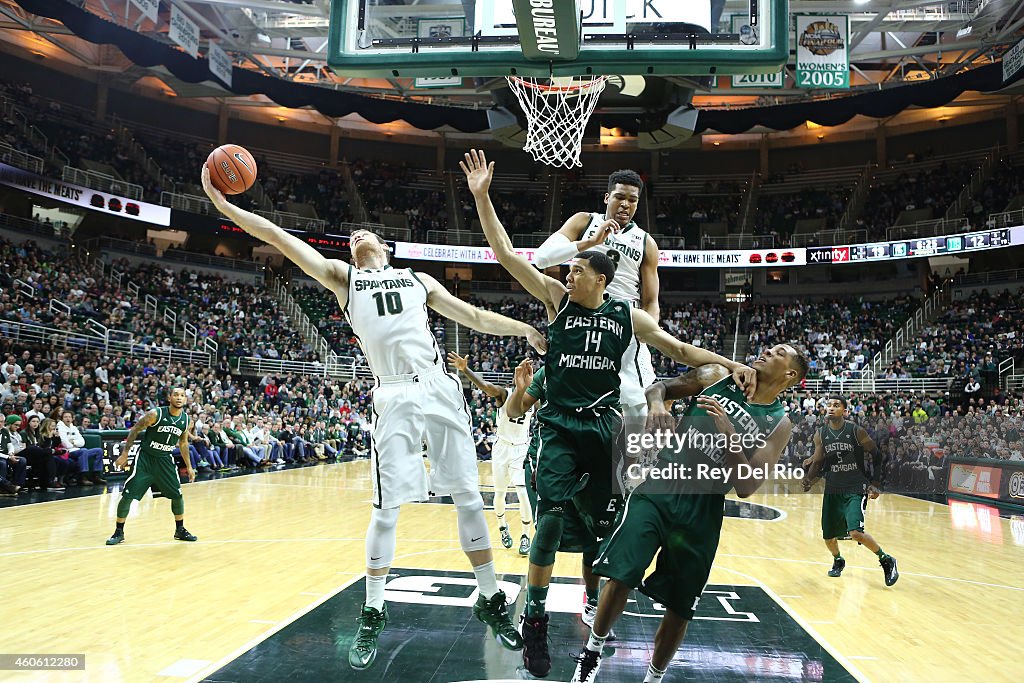 Eastern Michigan v Michigan State