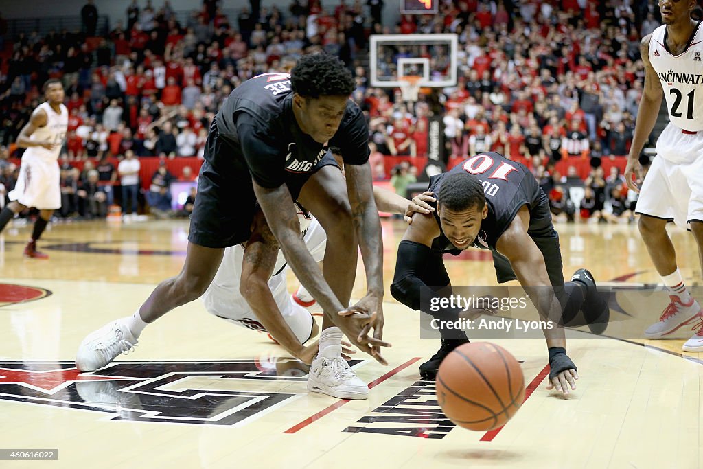 San Diego State v Cincinnati