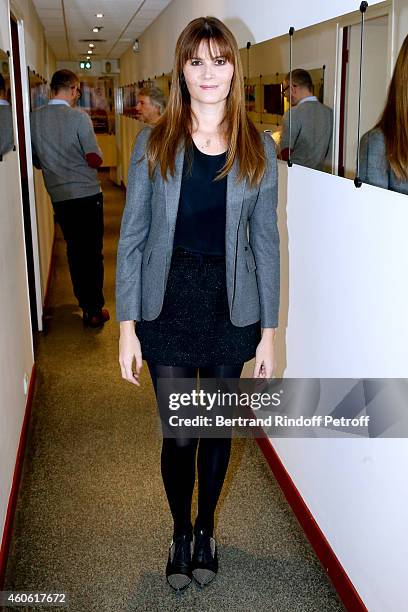 Actress Marina Hands presents the movie "Chic !" during the 'Vivement Dimanche' French TV Show at Pavillon Gabriel on December 17, 2014 in Paris,...