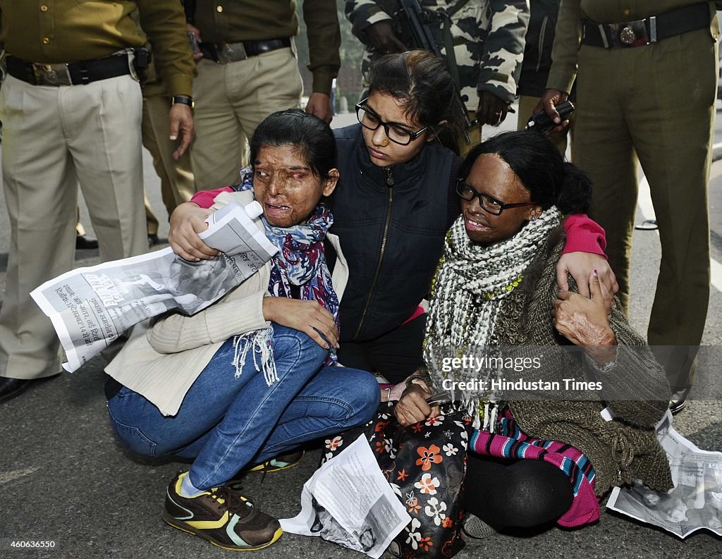 Police Crackdown On Acid Attack Survivors' Protest Outside The Parliament