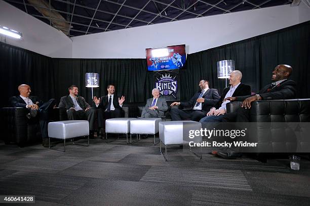 Former Sacramento Kings Doug Christie, Brad Miller, Peja Stojakovic, Vlade Divac, Scot Pollard and Bobby Jackson meet with the media prior to the...