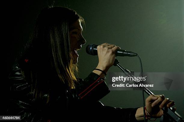 Italian singer Elisa performs on stage at the BUT Club on December 18, 2014 in Madrid, Spain.