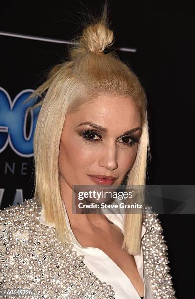 Recording artist Gwen Stefani attends the PEOPLE Magazine Awards at The Beverly Hilton Hotel on December 18, 2014 in Beverly Hills, California.