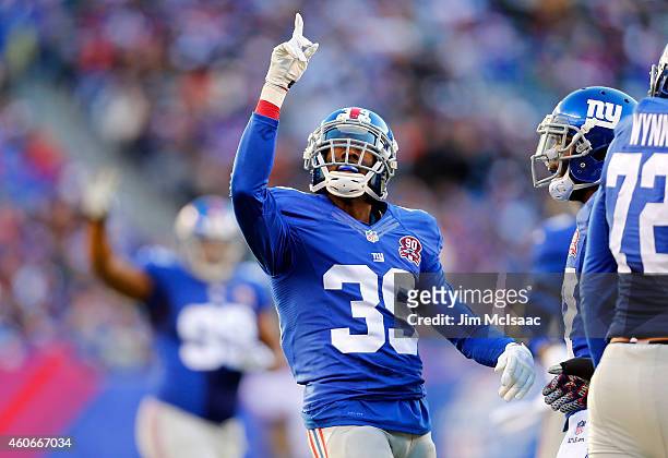 Chykie Brown of the New York Giants in action against the Washington Redskins on December 14, 2014 at MetLife Stadium in East Rutherford, New Jersey....