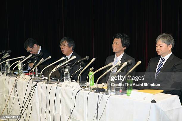 Riken executive director Hiroshi Tsuboi, special adviser in charge of the verification testing Shinichi Aizawa, senior researcher Hitoshi Niwa and...