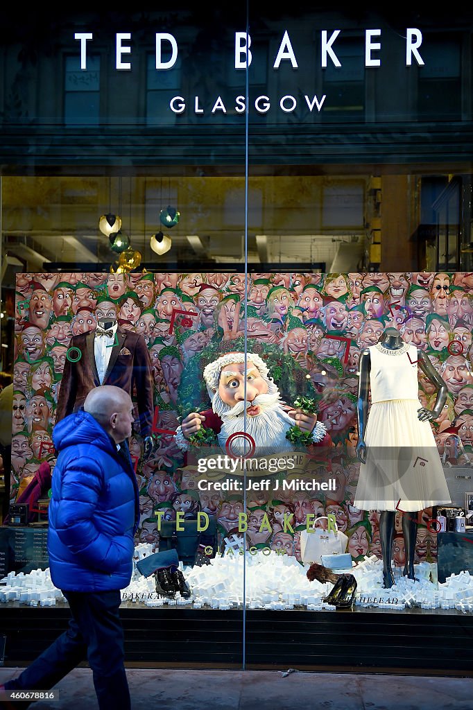 Christmas Shoppers Hit The High Streets Across the UK